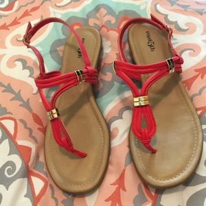 Sandals East 5th size 7.